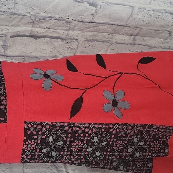 COLINE Appliqued Foral Dress Medium - Picture 3 of 8